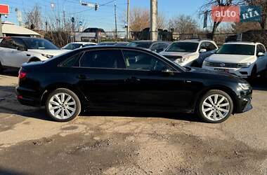 Седан Audi A4 2018 в Виннице