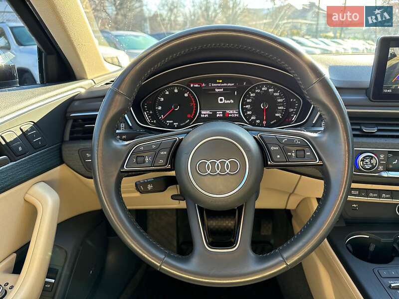 Седан Audi A4 2018 в Виннице