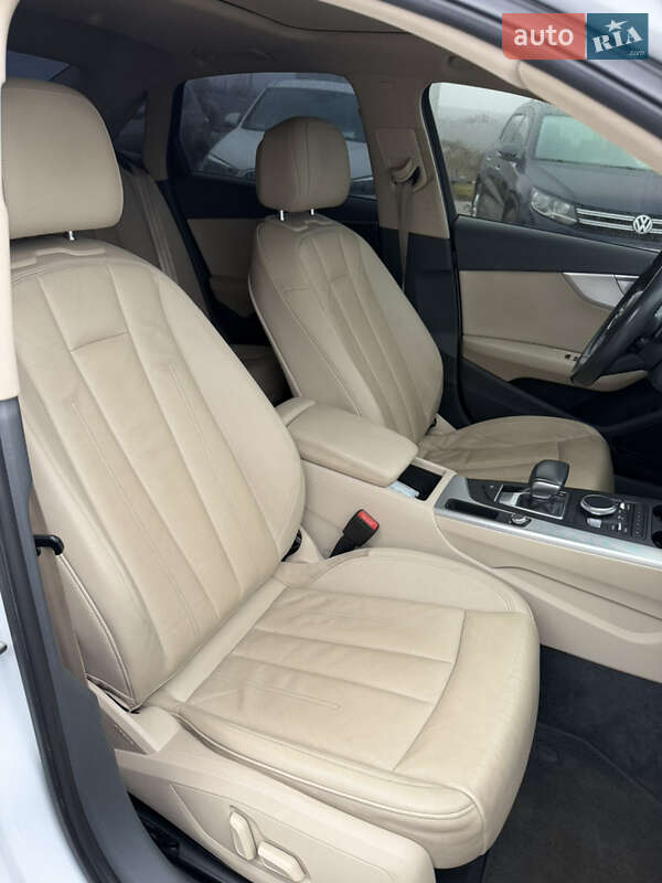 Седан Audi A4 2016 в Каменец-Подольском