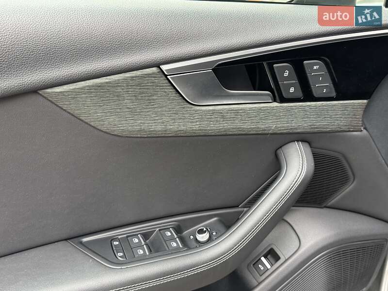 Седан Audi A4 2022 в Киеве