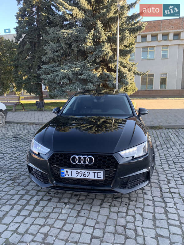 Седан Audi A4 2017 в Киеве