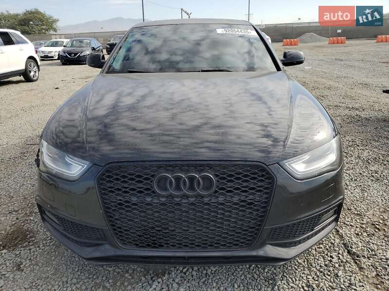 Седан Audi A4 2015 в Дніпрі