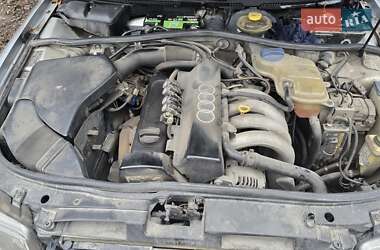 Седан Audi A4 1998 в Кропивницком