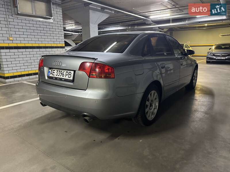 Седан Audi A4 2006 в Днепре