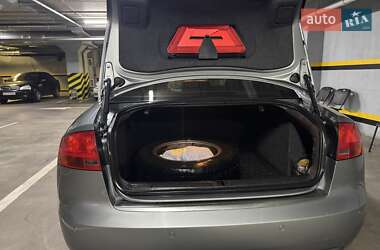Седан Audi A4 2006 в Днепре