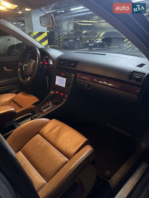 Седан Audi A4 2006 в Днепре