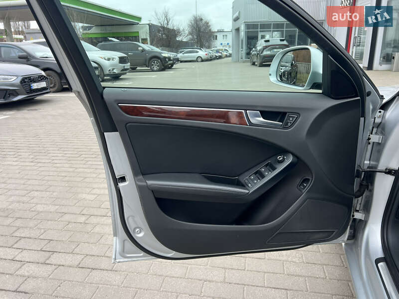 Седан Audi A4 2009 в Киеве