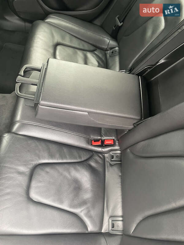 Седан Audi A4 2014 в Луцке