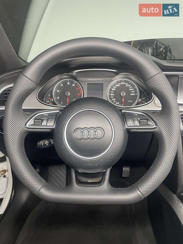 Седан Audi A4 2014 в Луцке