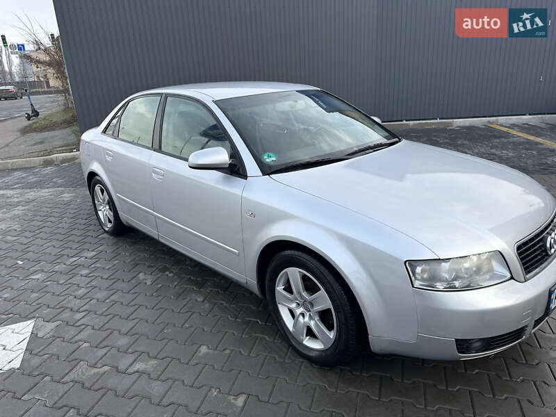 Седан Audi A4 2003 в Киеве
