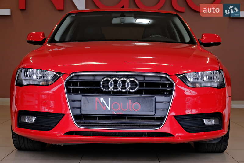 Седан Audi A4 2014 в Одесі