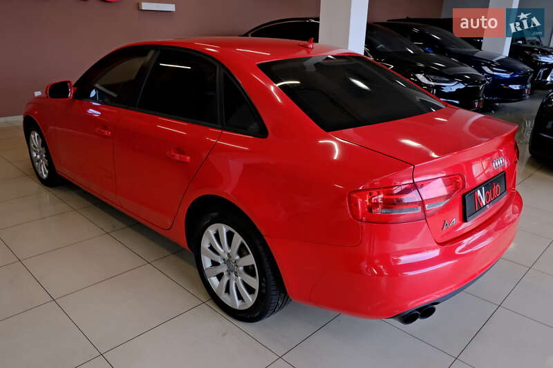 Седан Audi A4 2014 в Одесі