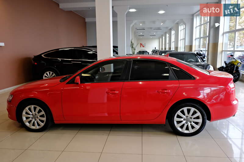 Седан Audi A4 2014 в Одесі