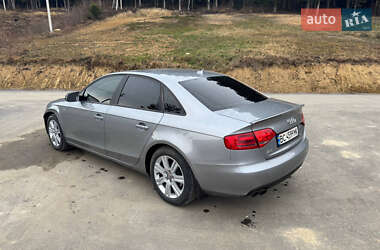 Седан Audi A4 2009 в Сходнице