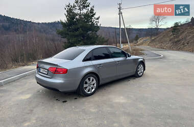 Седан Audi A4 2009 в Сходнице