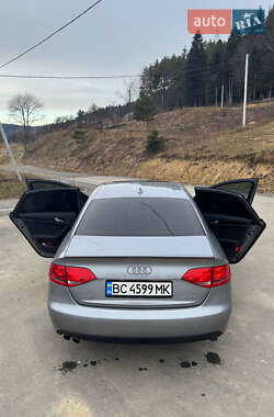 Седан Audi A4 2009 в Сходнице