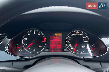 Седан Audi A4 2009 в Сходнице