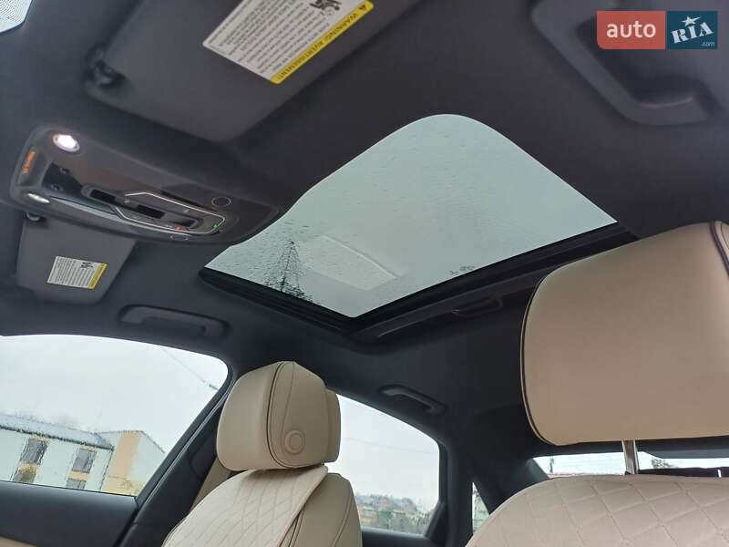 Седан Audi A4 2022 в Ужгороде