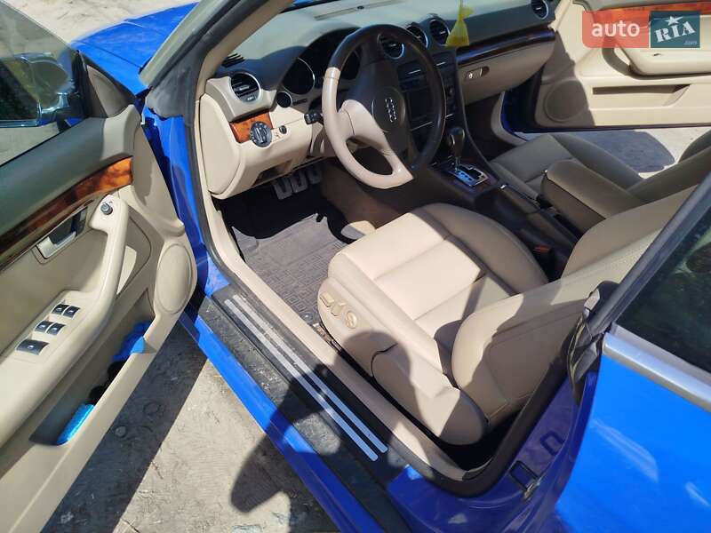 Кабриолет Audi A4 2004 в Киеве фото 8 Кабриолет Audi A4 2004 в Киеве