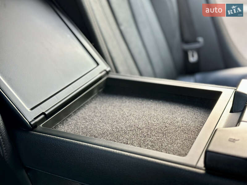 Седан Audi A4 2018 в Киеве