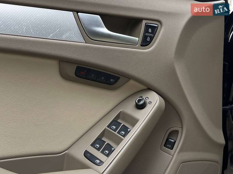 Седан Audi A4 2011 в Николаеве