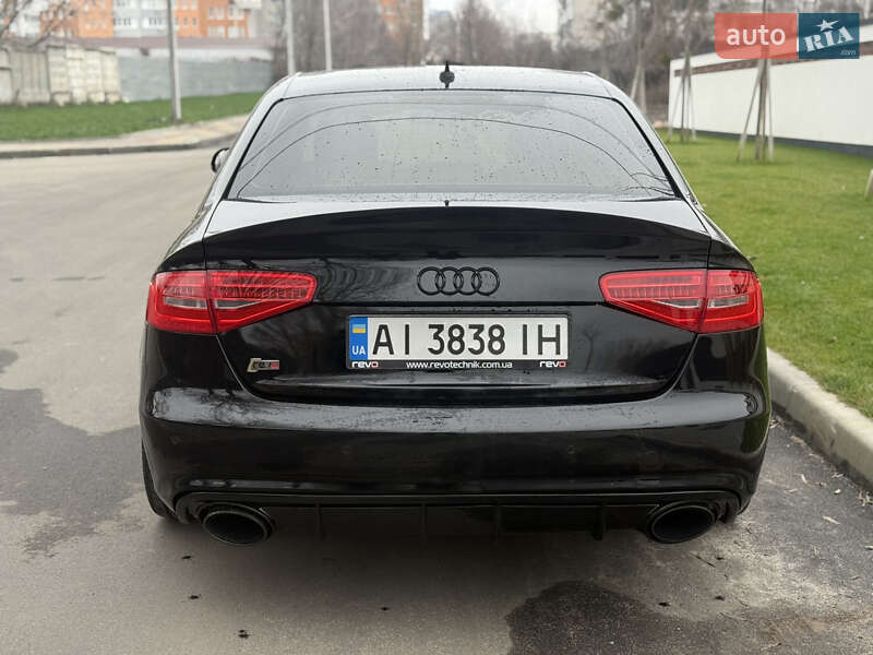 Седан Audi A4 2013 в Белой Церкви