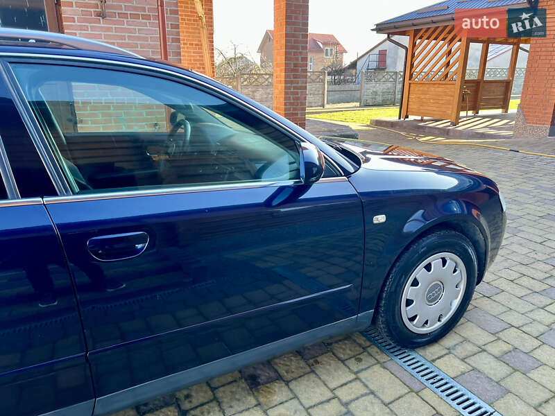 Универсал Audi A4 2002 в Львове