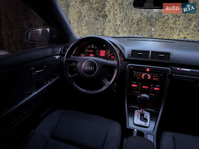 Седан Audi A4 2002 в Хмельницком