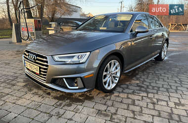 Седан Audi A4 2019 в Бучаче