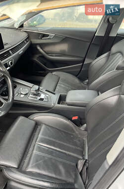 Седан Audi A4 2016 в Львове
