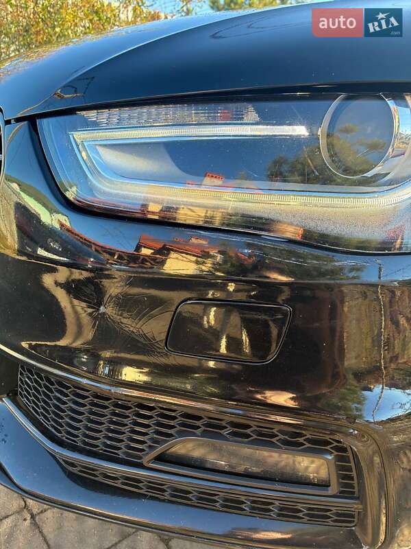 Седан Audi A4 2013 в Львове