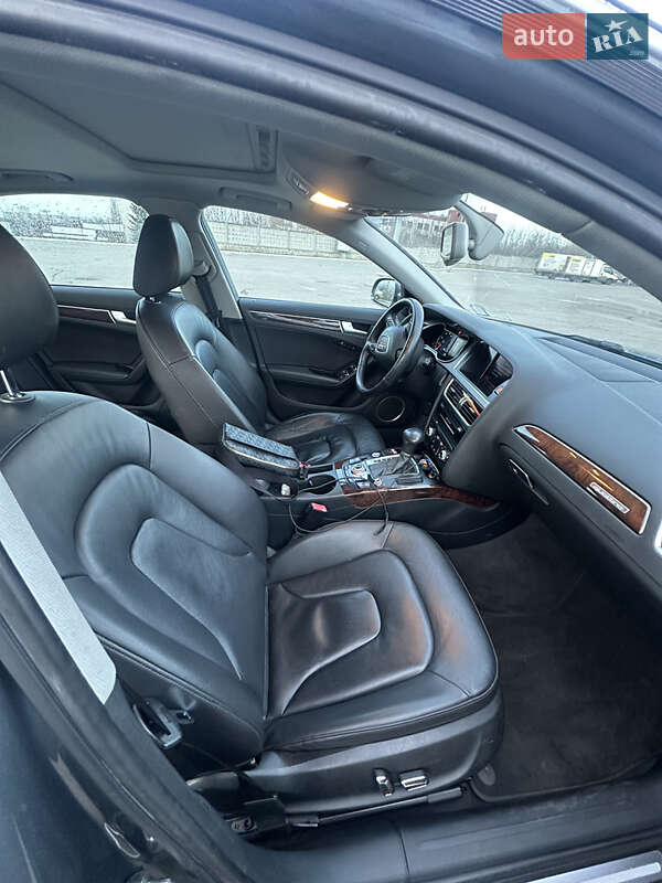 Седан Audi A4 2013 в Люботині