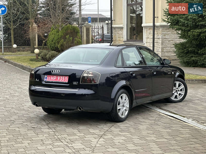 Седан Audi A4 2003 в Сарнах