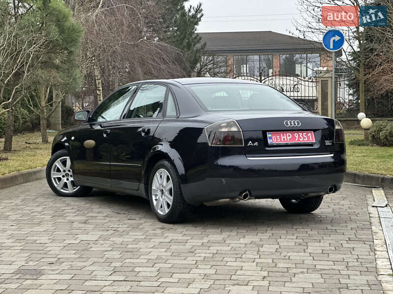 Седан Audi A4 2003 в Сарнах