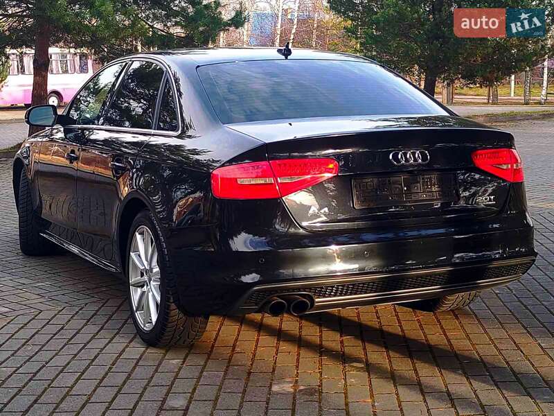 Седан Audi A4 2013 в Дрогобыче