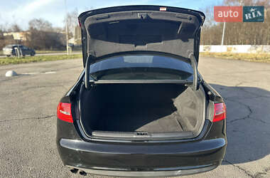 Седан Audi A4 2012 в Львове