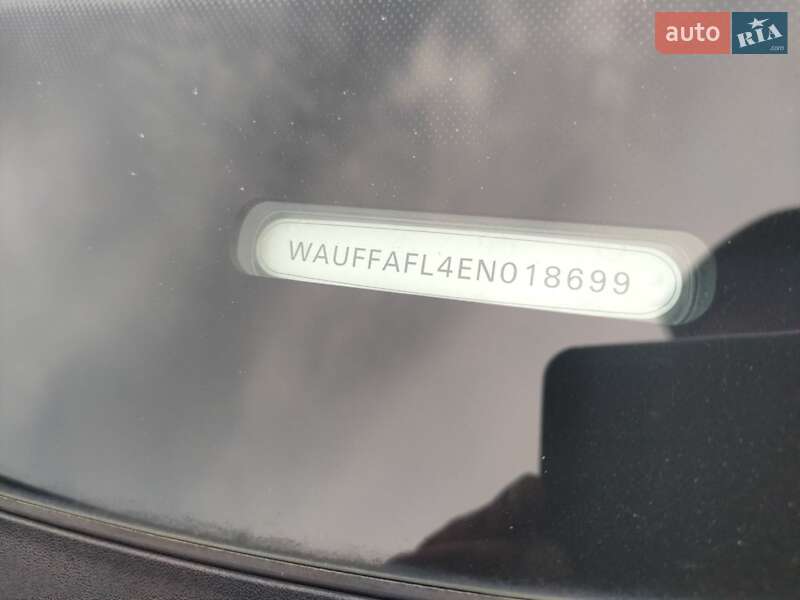 Седан Audi A4 2013 в Дрогобыче