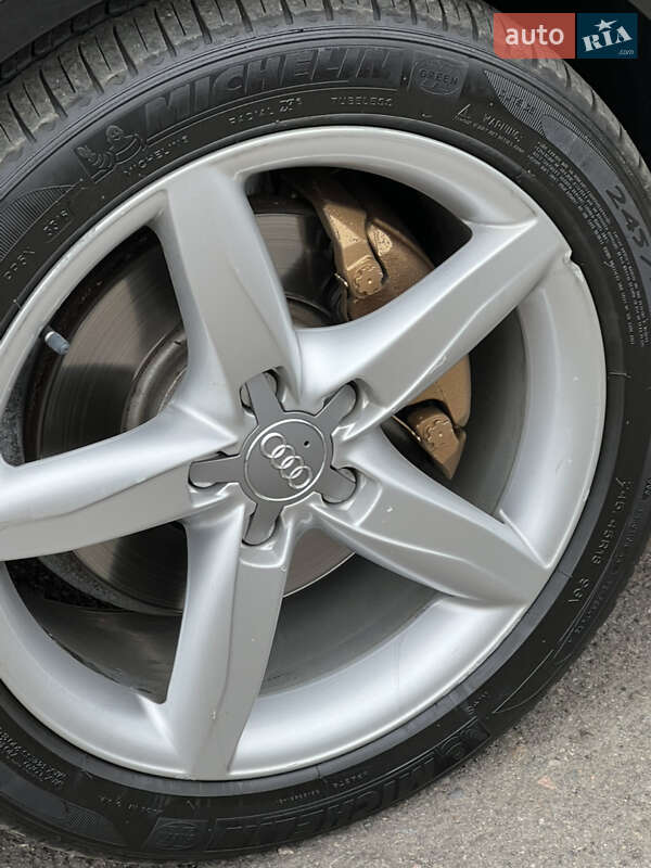 Седан Audi A4 2011 в Одессе