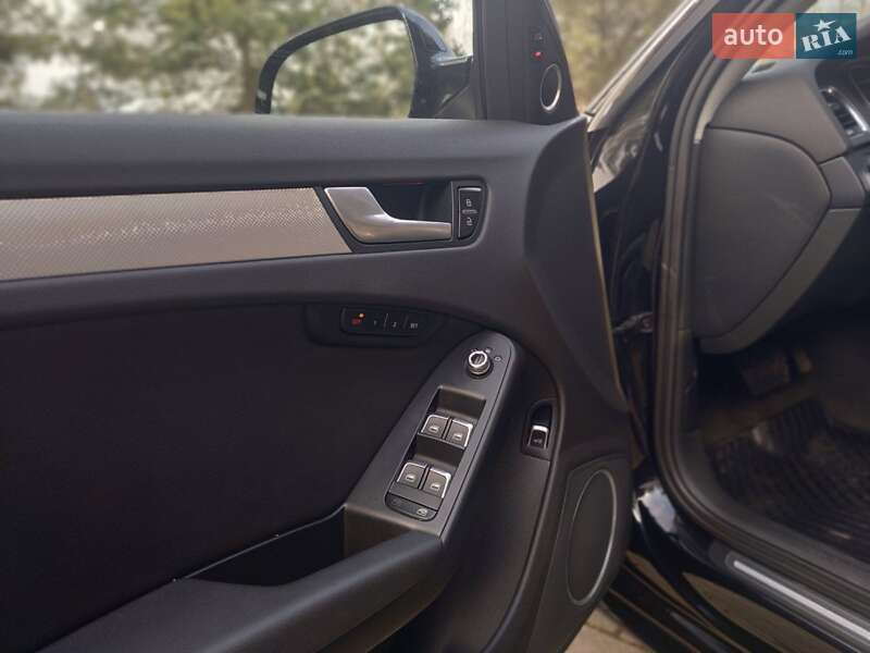 Седан Audi A4 2013 в Дрогобыче