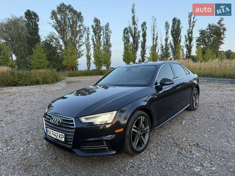 Седан Audi A4 2017 в Киеве