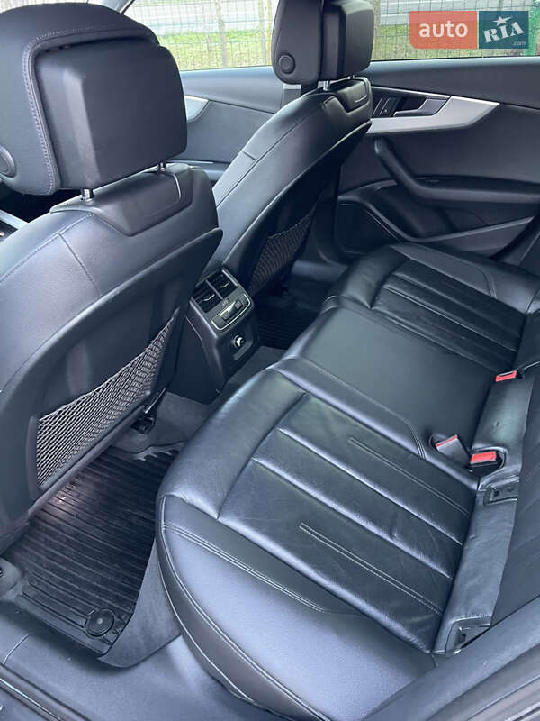 Седан Audi A4 2017 в Кривому Розі