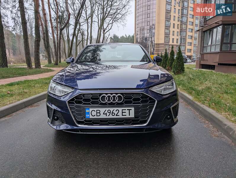 Седан Audi A4 2020 в Чернигове