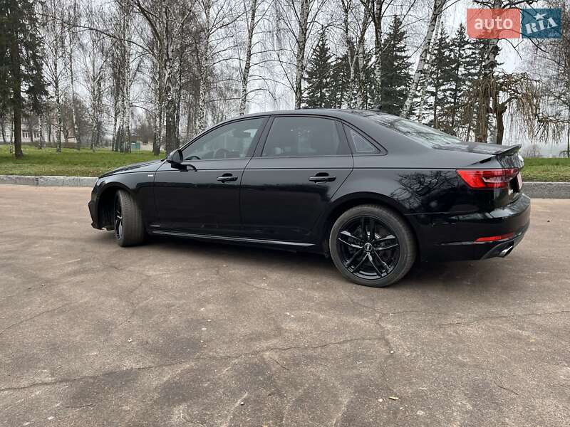 Седан Audi A4 2017 в Житомирі