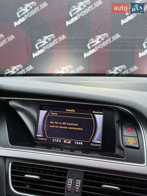 Седан Audi A4 2012 в Сумах