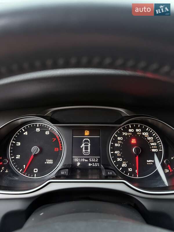 Седан Audi A4 2012 в Сумах