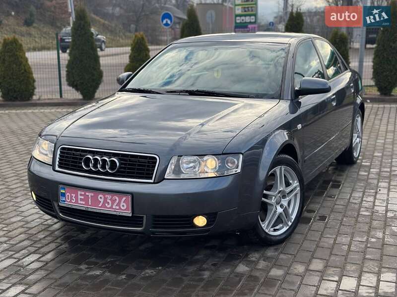 Седан Audi A4 2003 в Долине