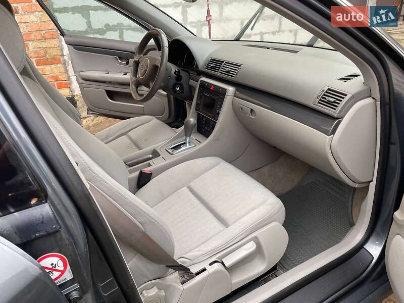 Универсал Audi A4 2004 в Рожище