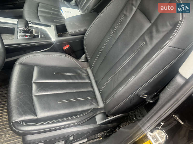 Седан Audi A4 2020 в Львове