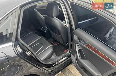 Седан Audi A4 2011 в Львове