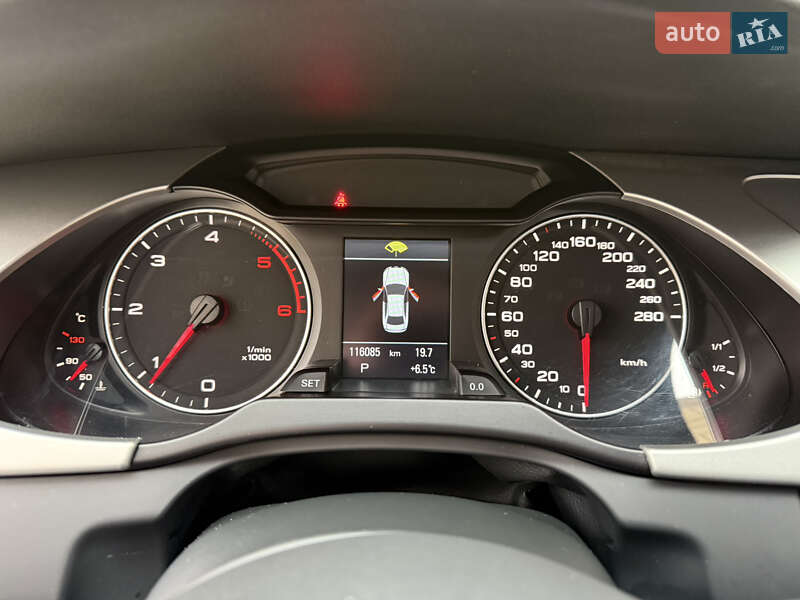 Седан Audi A4 2011 в Одесі